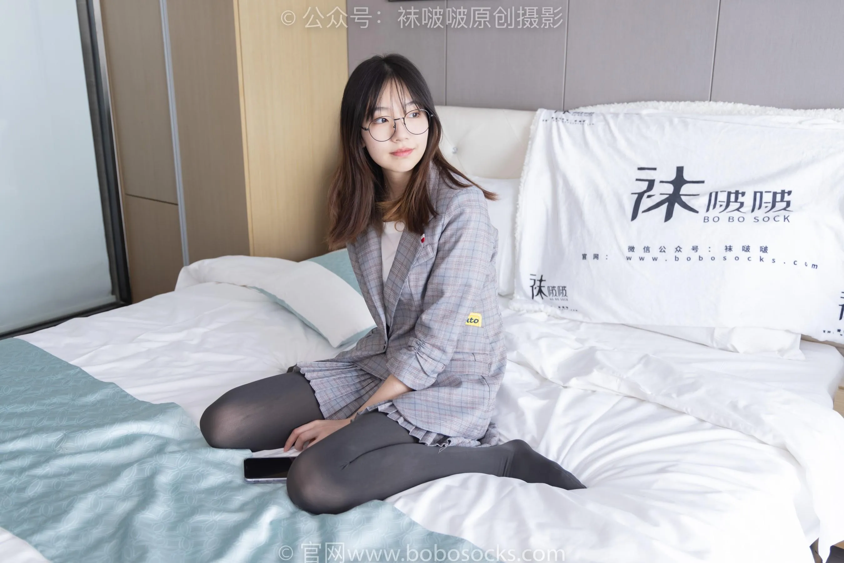 [BoBoSocks袜啵啵]NO.210 小甜豆-皮鞋、厚灰丝、ol装[23] [53P]插图